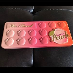 Too faced Peach Palette